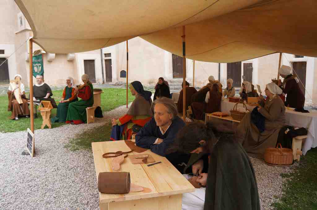 Rosenburg- Historisches Burgtreiben 2013