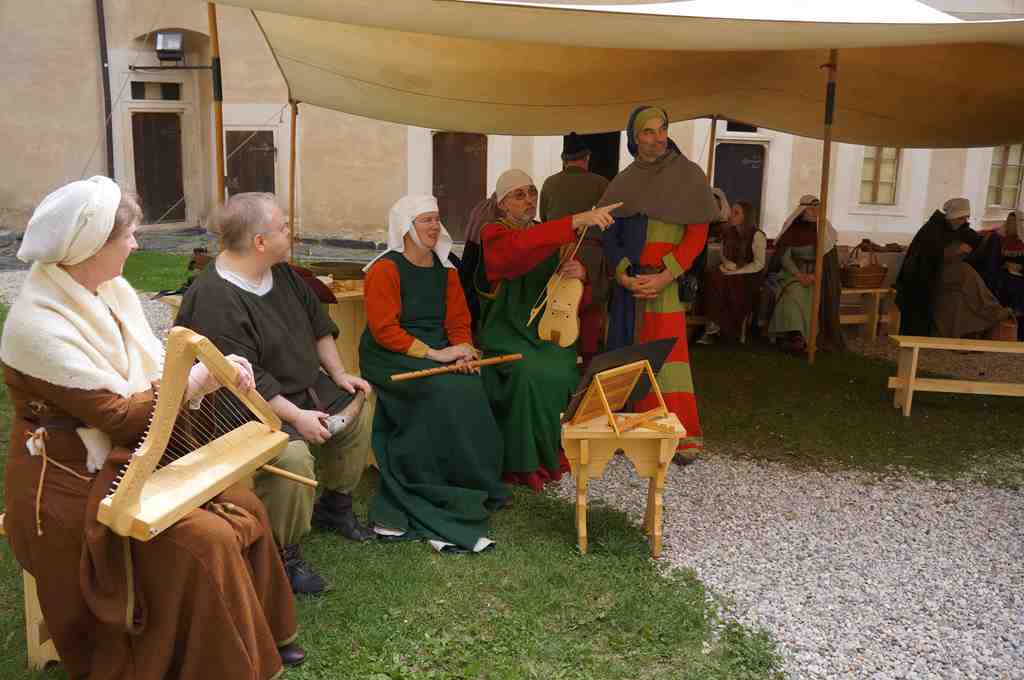 Rosenburg- Historisches Burgtreiben 2013