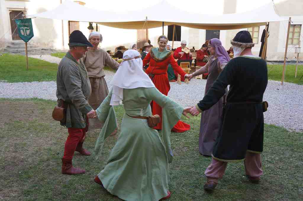 Rosenburg- Historisches Burgtreiben 2013