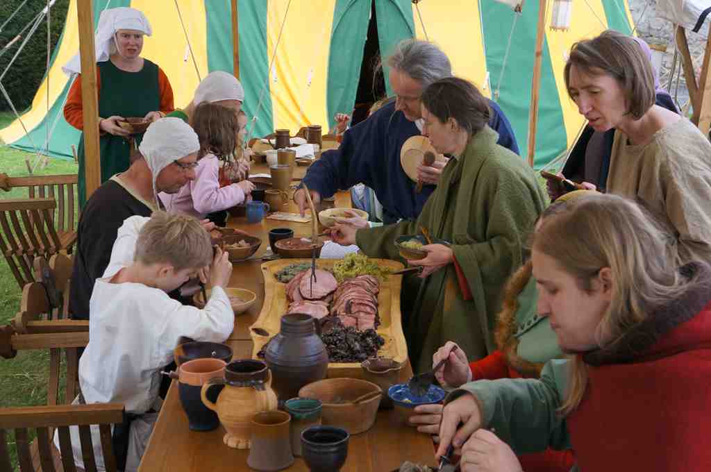 Rosenburg- Historisches Burgtreiben 2013