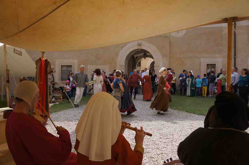 Rosenburg- Historisches Burgtreiben 2013