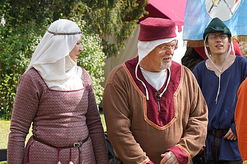 2017-04-09: Eulenspiels Spezialtanzgruppe SPEZZATO bei Auftritt auf Schloss Gloggnitz (Fotos)