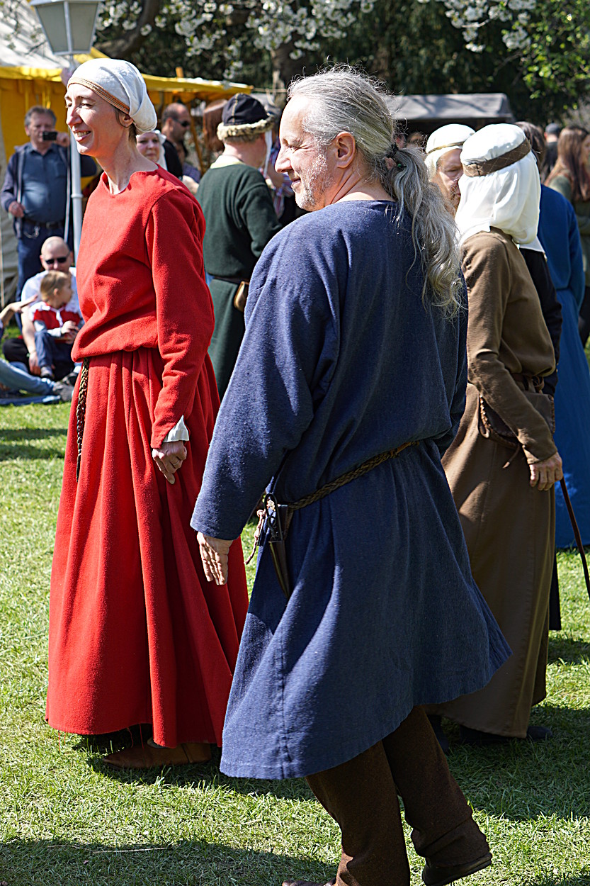 2017-04-09: Eulenspiels Spezialtanzgruppe SPEZZATO bei Auftritt auf Schloss Gloggnitz (Fotos)