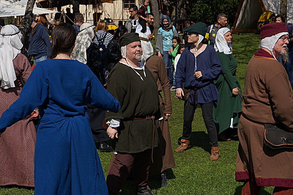 2017-04-09: Eulenspiels Spezialtanzgruppe SPEZZATO bei Auftritt auf Schloss Gloggnitz (Fotos)