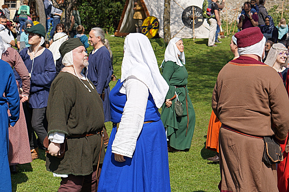 2017-04-09: Eulenspiels Spezialtanzgruppe SPEZZATO bei Auftritt auf Schloss Gloggnitz (Fotos)