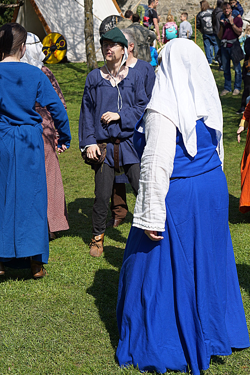 2017-04-09: Eulenspiels Spezialtanzgruppe SPEZZATO bei Auftritt auf Schloss Gloggnitz (Fotos)