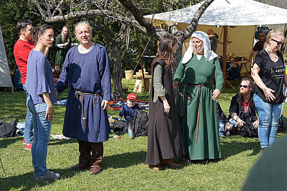 2017-04-09: Eulenspiels Spezialtanzgruppe SPEZZATO bei Auftritt auf Schloss Gloggnitz (Fotos)
