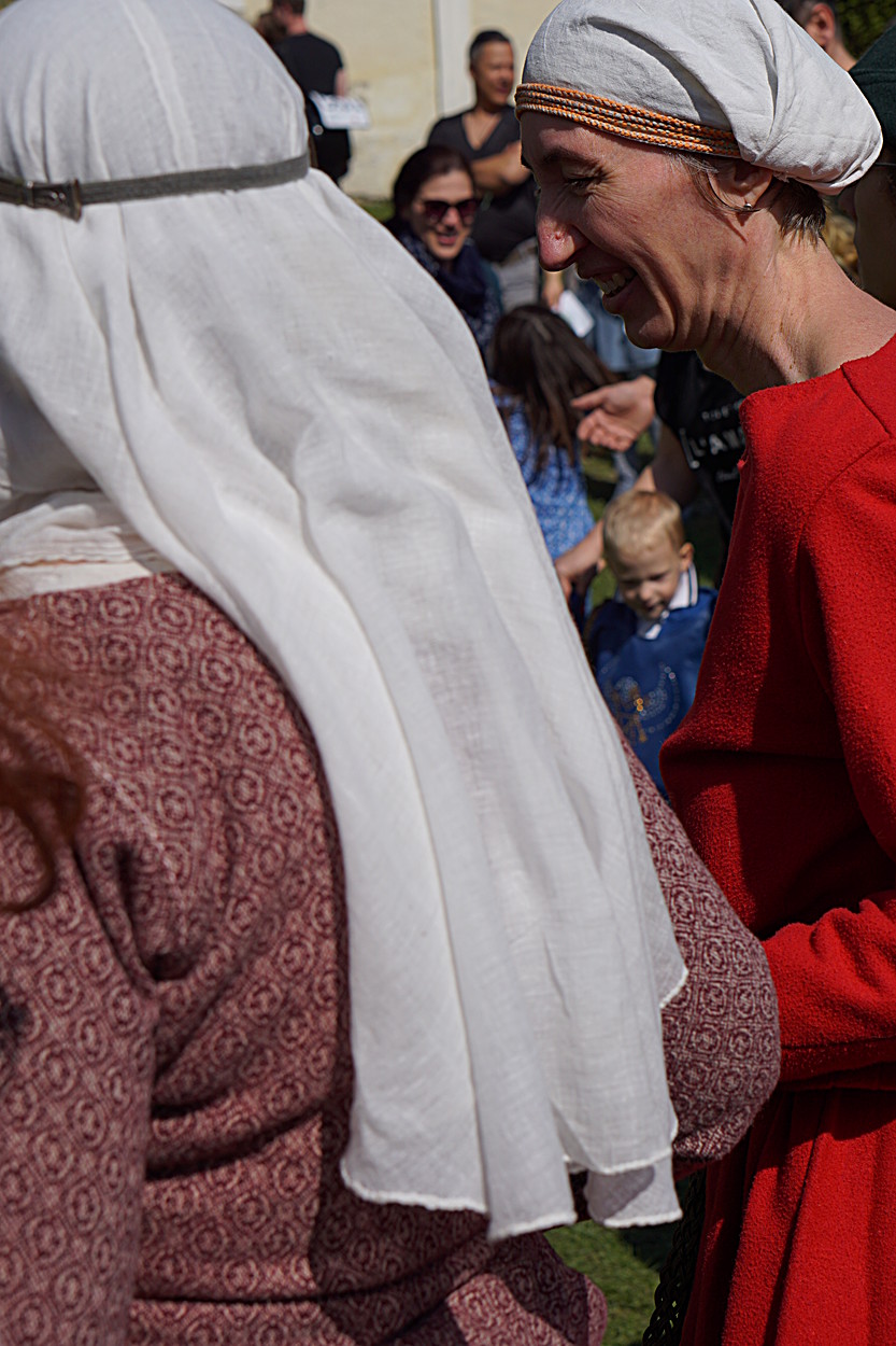 2017-04-09: Eulenspiels Spezialtanzgruppe SPEZZATO bei Auftritt auf Schloss Gloggnitz (Fotos)