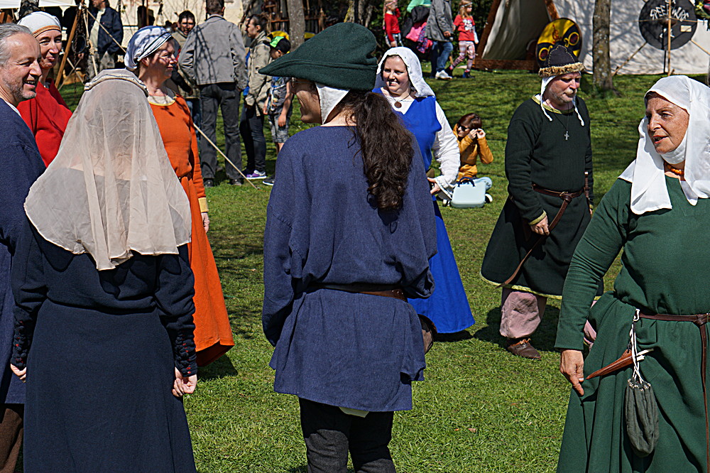 2017-04-09: Eulenspiels Spezialtanzgruppe SPEZZATO bei Auftritt auf Schloss Gloggnitz (Fotos)