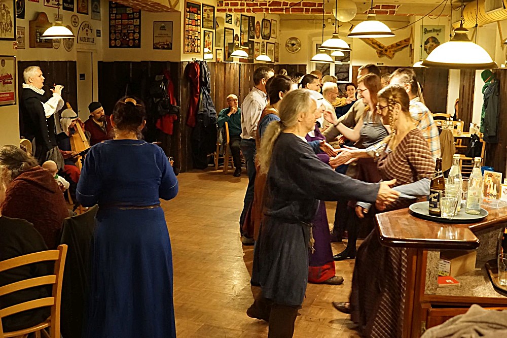 2019 02 16 TROLLFERD - Historische Tanztaverne