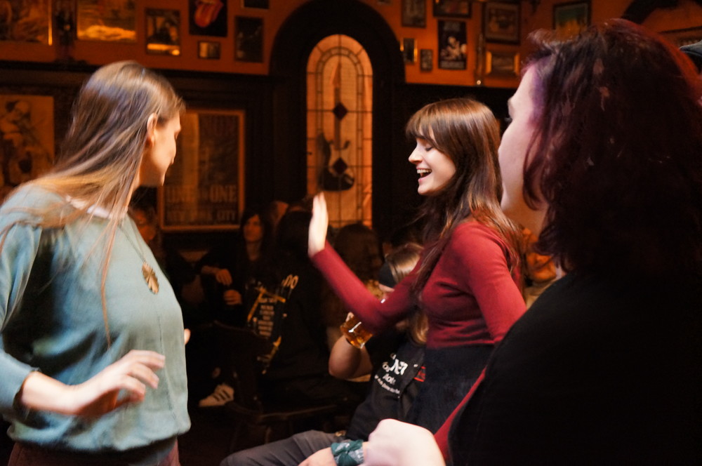 Eulenspiel's große SPIELLEUTE-TAVERNE mit "FEITEL"