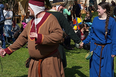 Image: 2017-04-09: Eulenspiels Spezialtanzgruppe SPEZZATO bei Auftritt auf Schloss Gloggnitz (Fotos)