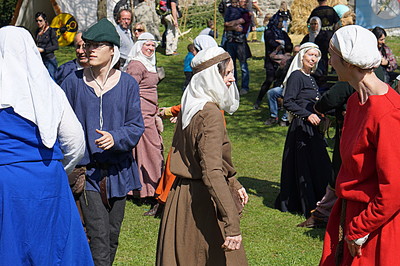 Image: 2017-04-09: Eulenspiels Spezialtanzgruppe SPEZZATO bei Auftritt auf Schloss Gloggnitz (Fotos)