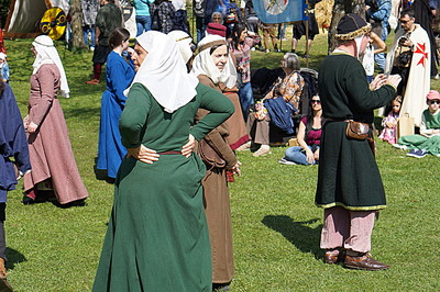 Image: 2017-04-09: Eulenspiels Spezialtanzgruppe SPEZZATO bei Auftritt auf Schloss Gloggnitz (Fotos)